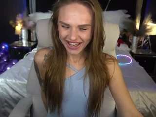 KiraGray on webcam for live free nude chat now