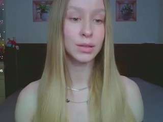 LilyDevil12 on webcam for live free nude chat now
