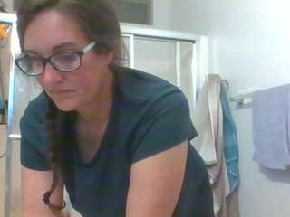 LilyLayne1 on webcam for live free nude chat now