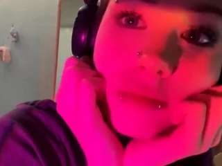 MarisaNeives on webcam for live free nude chat now