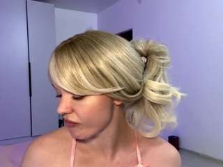 Missfiitt on webcam for live free nude chat now