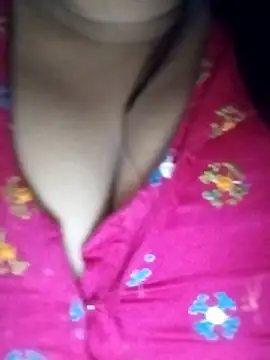 RANI-QWEEN naked in live sex video chat