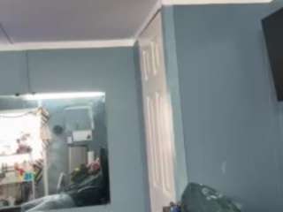 sexystud654 on webcam for live free nude chat now