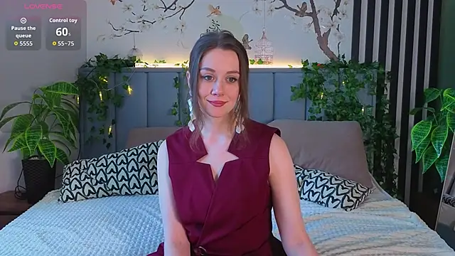 SkyHelen naked in live sex video chat