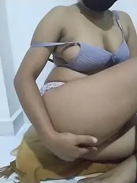 Thakshi_angel naked in live sex video chat