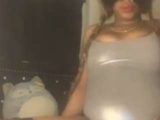 TheEbonyGoddessXO on webcam for live free nude chat now