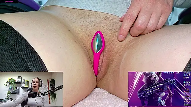VenomVixen naked in live sex video chat