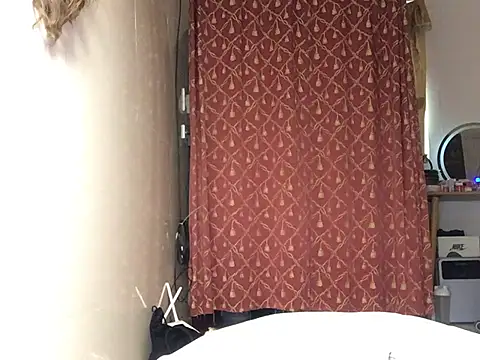 Angela-Angela naked in live sex video chat