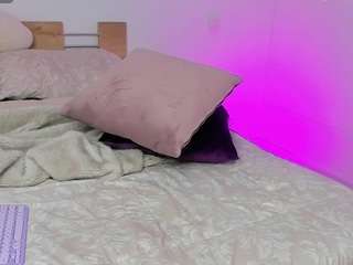 anthonelaa777 on webcam for live free nude chat now
