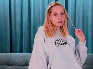 BettyNunezz on webcam for live free nude chat now