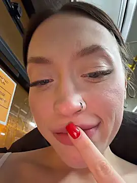 CityLynx naked in live sex video chat