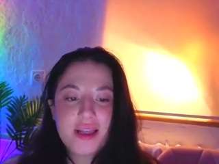 cuteLizza on webcam for live free nude chat now