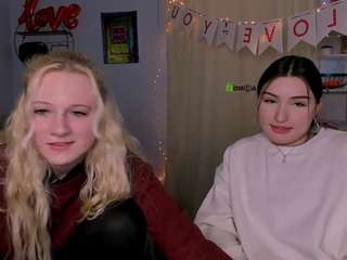 fibi-meow on webcam for live free nude chat now