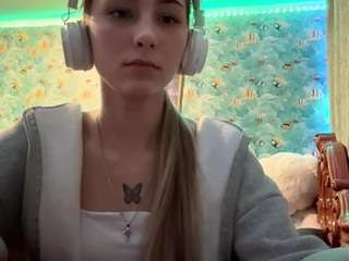 IrisBuben on webcam for live free nude chat now
