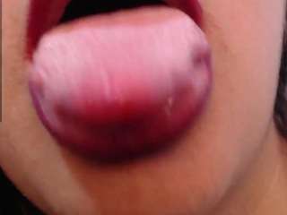 IVONY on webcam for live free nude chat now