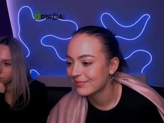 jennifer-sheil on webcam for live free nude chat now