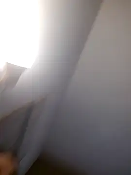 lauflor naked in live sex video chat