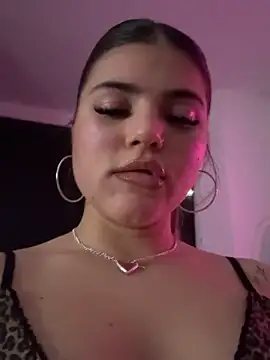 LilaMason naked in live sex video chat