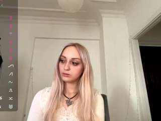 LynnetteMckiver on webcam for live free nude chat now
