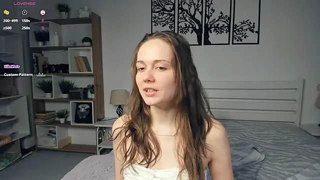 MalvinaTrafford naked in live sex video chat