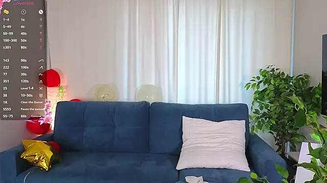 MaraButtrey naked in live sex video chat