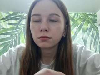 MarilynGuiterez on webcam for live free nude chat now