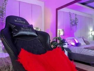miarousse25 on webcam for live free nude chat now