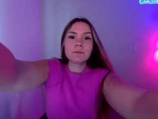 NikiOhmyyy on webcam for live free nude chat now