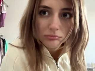 PaulettaRenard on webcam for live free nude chat now