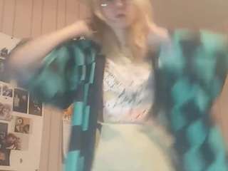 Sari on webcam for live free nude chat now