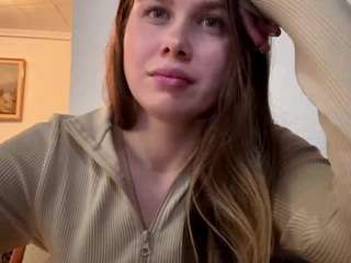 SidonieBeaulieu on webcam for live free nude chat now