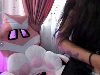 sweetfoxy-alicee on webcam for live free nude chat now