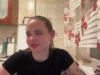 TennieSaelee on webcam for live free nude chat now