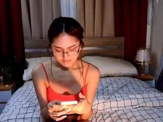 TheaLux on webcam for live free nude chat now