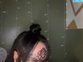 ThickFreakyLatina Gianna on webcam for live free nude chat now