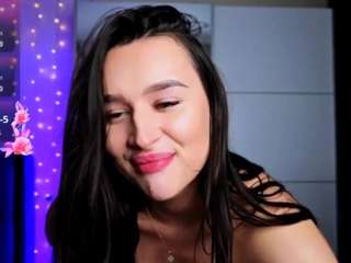 Veronica-Larsson on webcam for live free nude chat now