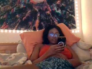 Violetriot7 on webcam for live free nude chat now
