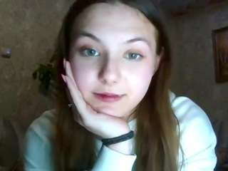 Yuni on webcam for live free nude chat now