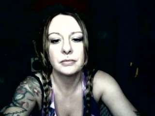 Adira Jade on webcam for live free nude chat now