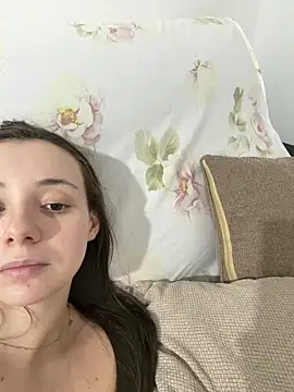 Ana_lys naked in live sex video chat
