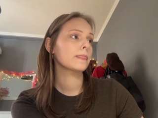 BlytheGeitgey on webcam for live free nude chat now