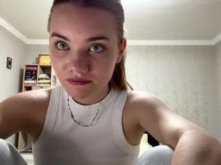 CorinneDieffenbach on webcam for live free nude chat now