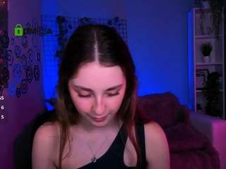 elara-night1 on webcam for live free nude chat now
