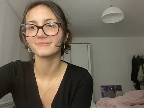 Ellamay06 naked in live sex video chat
