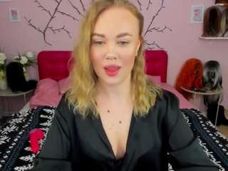 EllyWillow on webcam for live free nude chat now