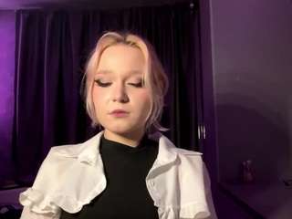 FranBrenneman on webcam for live free nude chat now