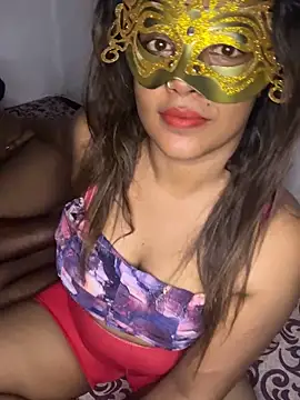 hamstercpl naked in live sex video chat