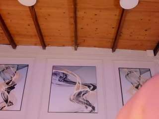 Hi I’m Anna Gabor on webcam for live free nude chat now