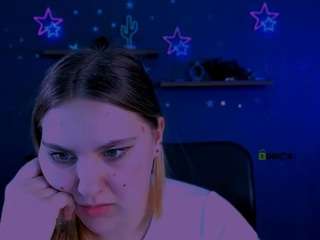 ivy-shine on webcam for live free nude chat now