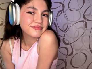 Jean on webcam for live free nude chat now
